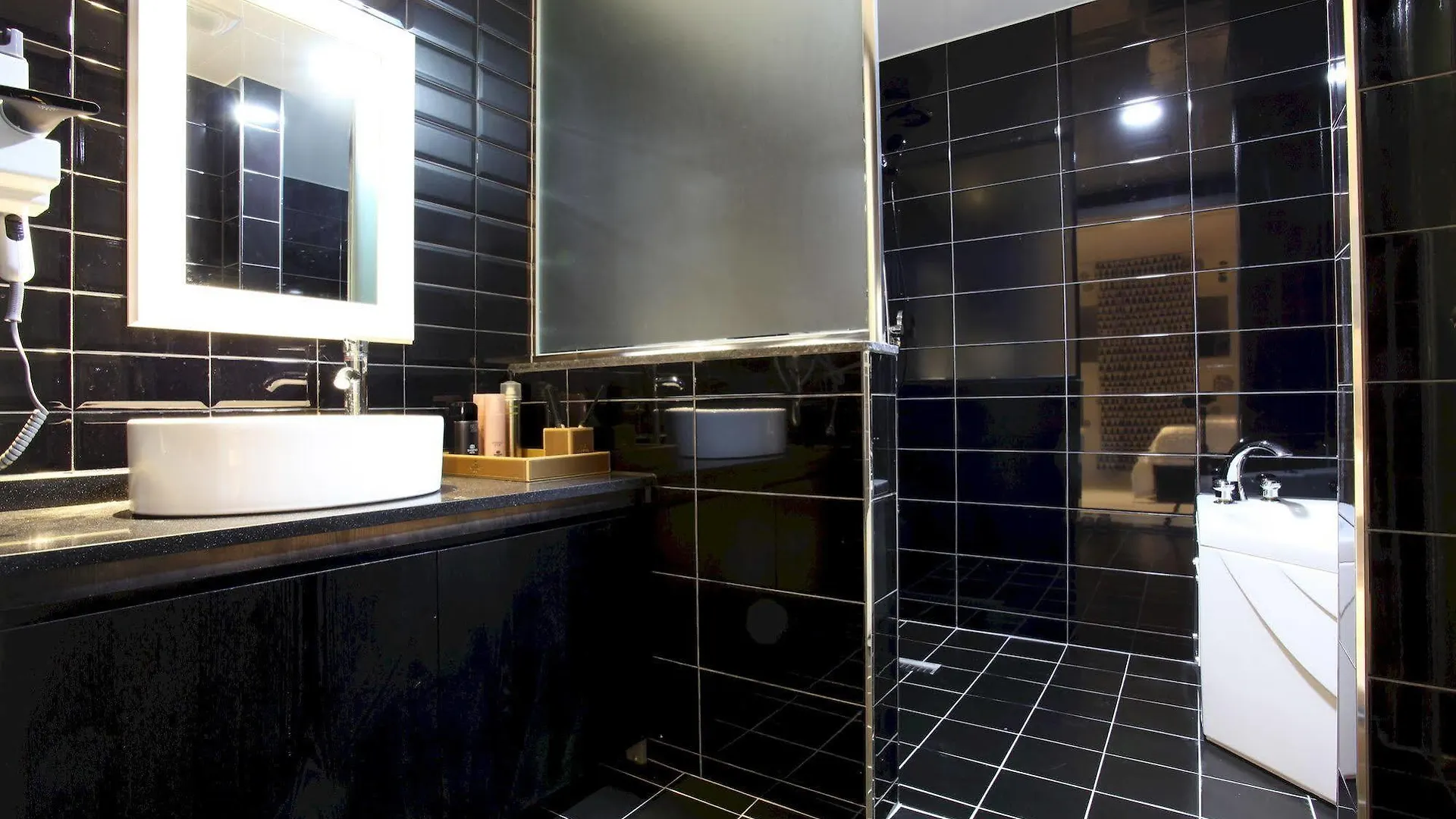 Shampoo Hotel Incheon 2*,